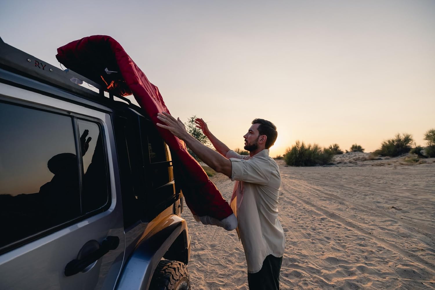 Coleman Palmetto 30⁰F Adult Sleeping Bag, Cool-Weather Sleeping Bag with Snag-Free Zipper & Soft Liner, Machine Washable - Image 5